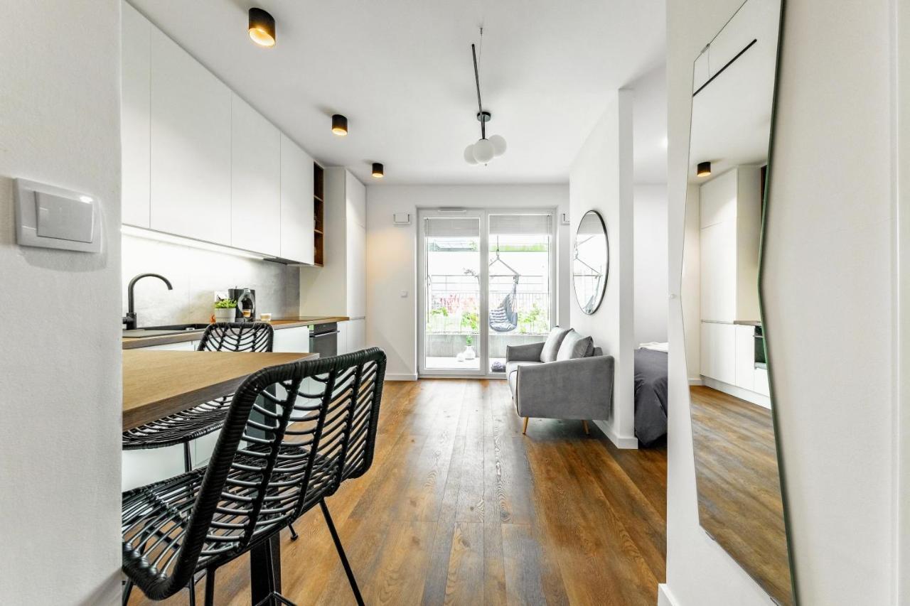 Mieszkanie Z Mini Ogrodkiem Hamak Brazylijski Apartment Warschau